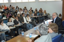 Palestrantes e plateia do evento no Auditório B6. Fotógrafo Antônio Albuquerque. Acervo do Núcleo de Memória.