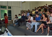 Palestra com a Profa. Marcia Lima, na sala L480. Fotógrafo Antônio Albuquerque. Acervo Núcleo de Memória.