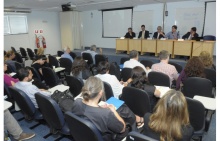 Evento realizado no Auditório B8. Fotógrafo Antônio Albuquerque. Acervo Núcleo de Memória.