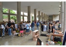 Evento realizado nos pilotis do Edifício da Amizade. Fotógrafo Antônio Albuquerque. Acervo Núcleo de Memória.