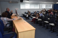 Palestra do Prof. Lukas Meyer, no auditório B8. Fotógrafo Antônio Albuquerque.