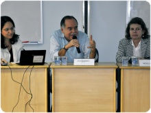 Fala do prof. Luiz Roberto Azevedo Cunha, Decano do CCS. Fotógrafo Lucas Terra. Acervo do Portal PUC-Rio Digital.