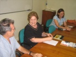 Antônio Albuquerque, Profa. Margarida de Souza Neves e Silvia Ilg durante a entrevista.